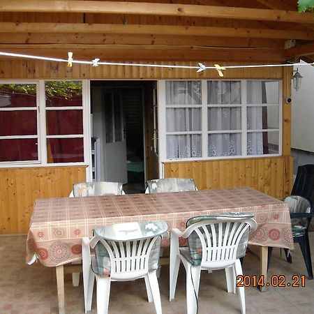 Demeter Apartman Hajdúszoboszló Δωμάτιο φωτογραφία