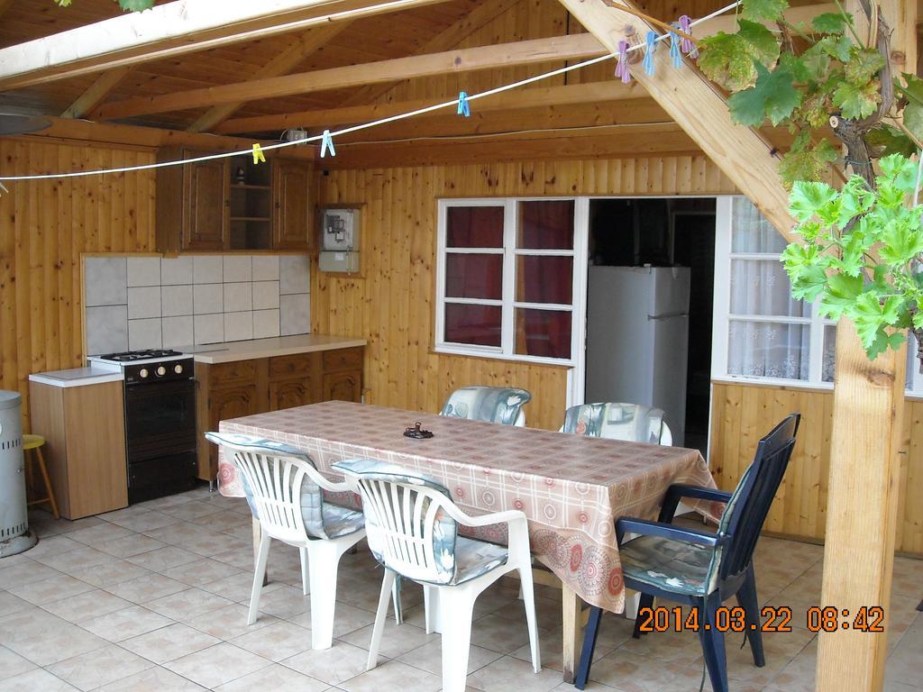 Demeter Apartman Hajdúszoboszló Δωμάτιο φωτογραφία