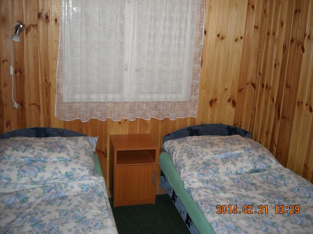 Demeter Apartman Hajdúszoboszló Δωμάτιο φωτογραφία